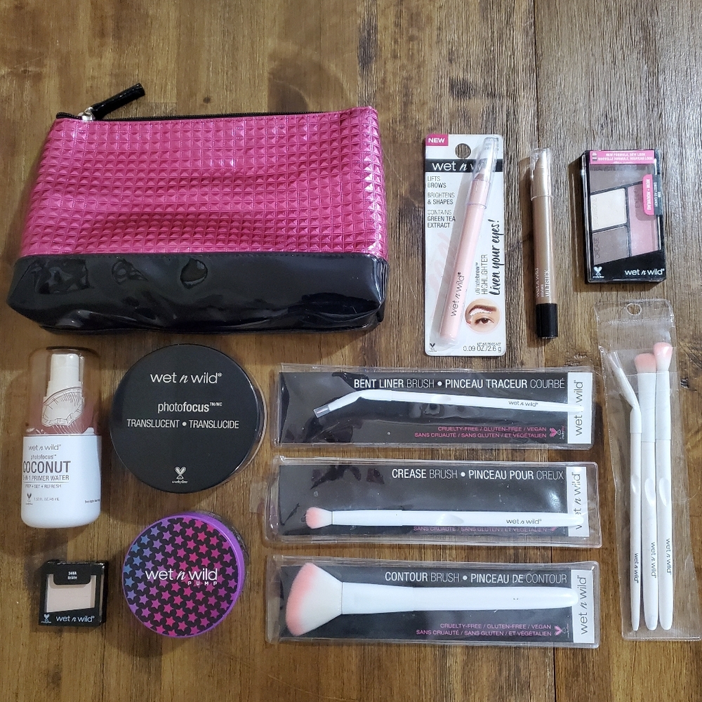 14 Wet n Wild Makeup & Skincare Lot - Eyeshadow / Glitter Mask / Setting Powder - Picture 2 of 13